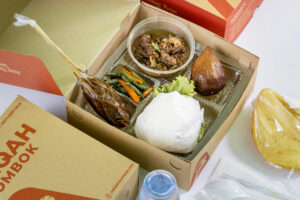 MAKNA DAN HUKUM AQIQAH