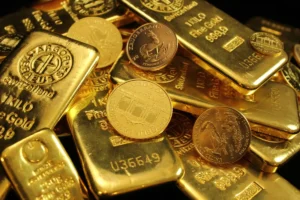SENYUMAN DAN UCAPAN YANG BAIK LEBIH DICINTAI DIBANDING EMAS DAN PERAK